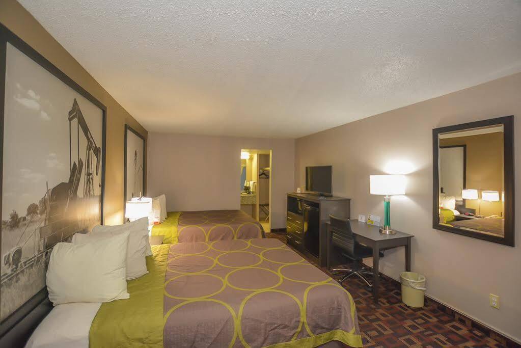 Hotel Super 8 By Wyndham Norman Exterior foto